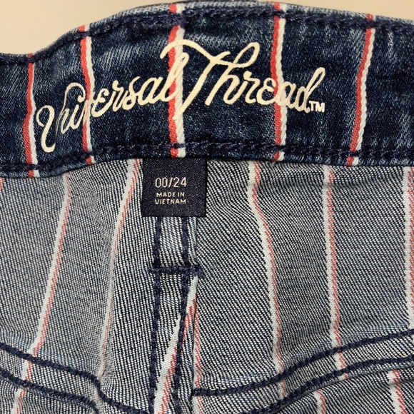 Universal Tread High Rise Red white and blue striped shorts women's size 00/24 - Picture 8 of 10